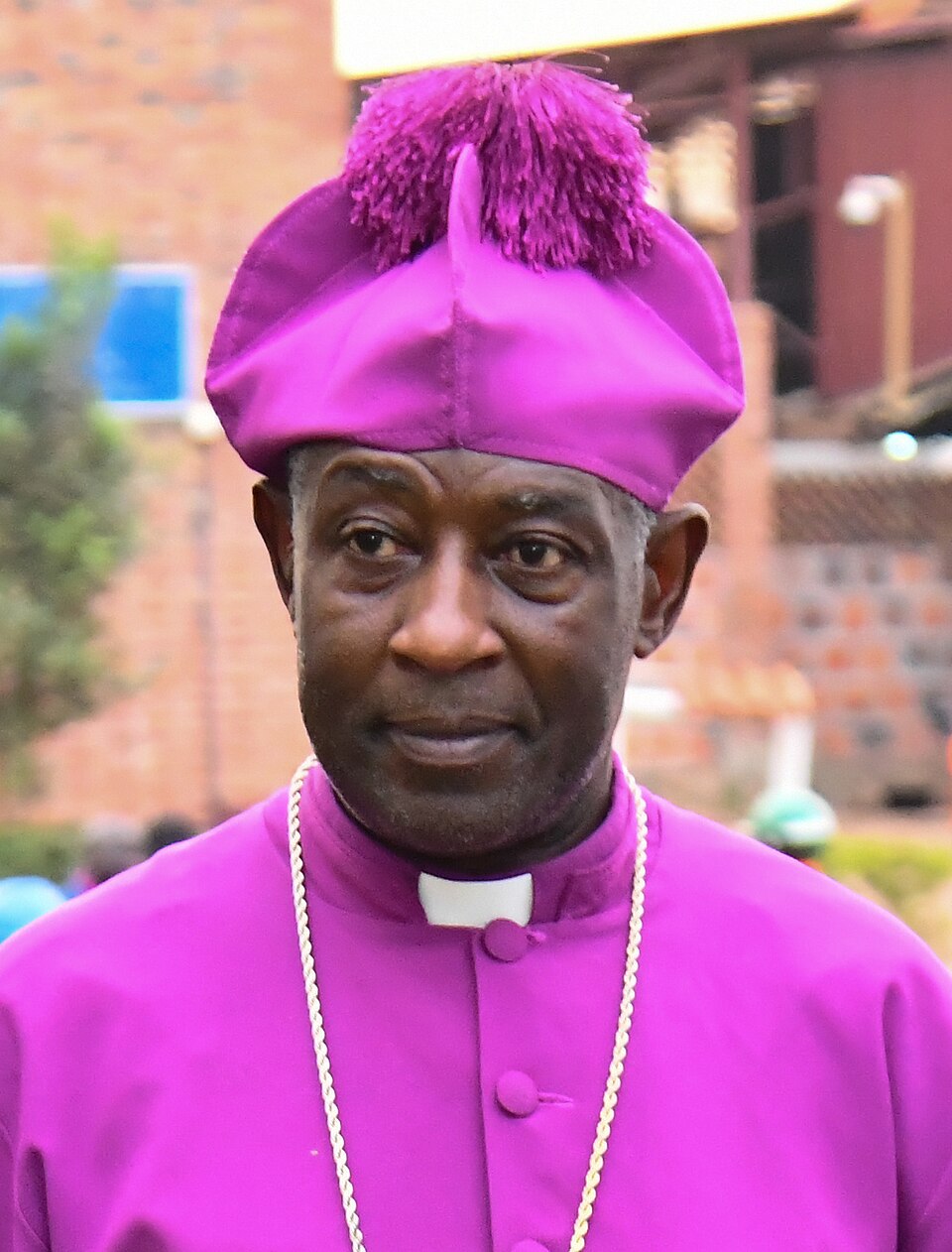 Better Control Your Words: Furious Ugandans In Diaspora Confront Archbishop Kazimba, Disrupt Church Service!